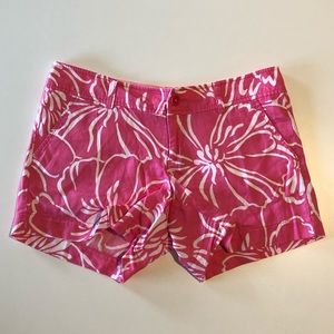 Lilly Pulitzer Shorts Pink w White Flowers Size 6